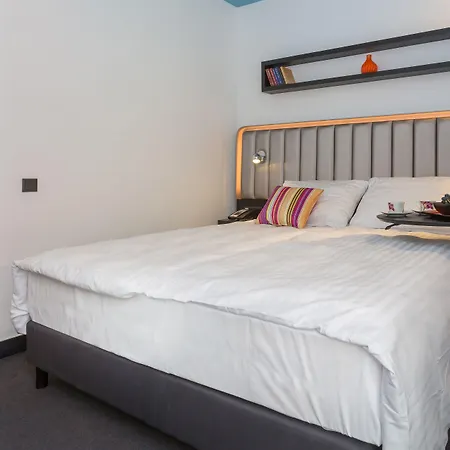 Park By Radisson Barona 4*