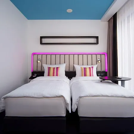 Park By Radisson Barona